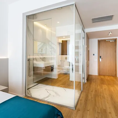 Hotel Poeme Retreat Mamaia