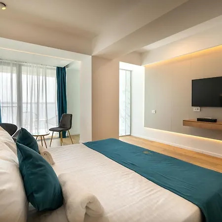 Poeme Retreat Hotel Mamaia